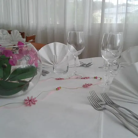 Primula Azzurra מלון 3*